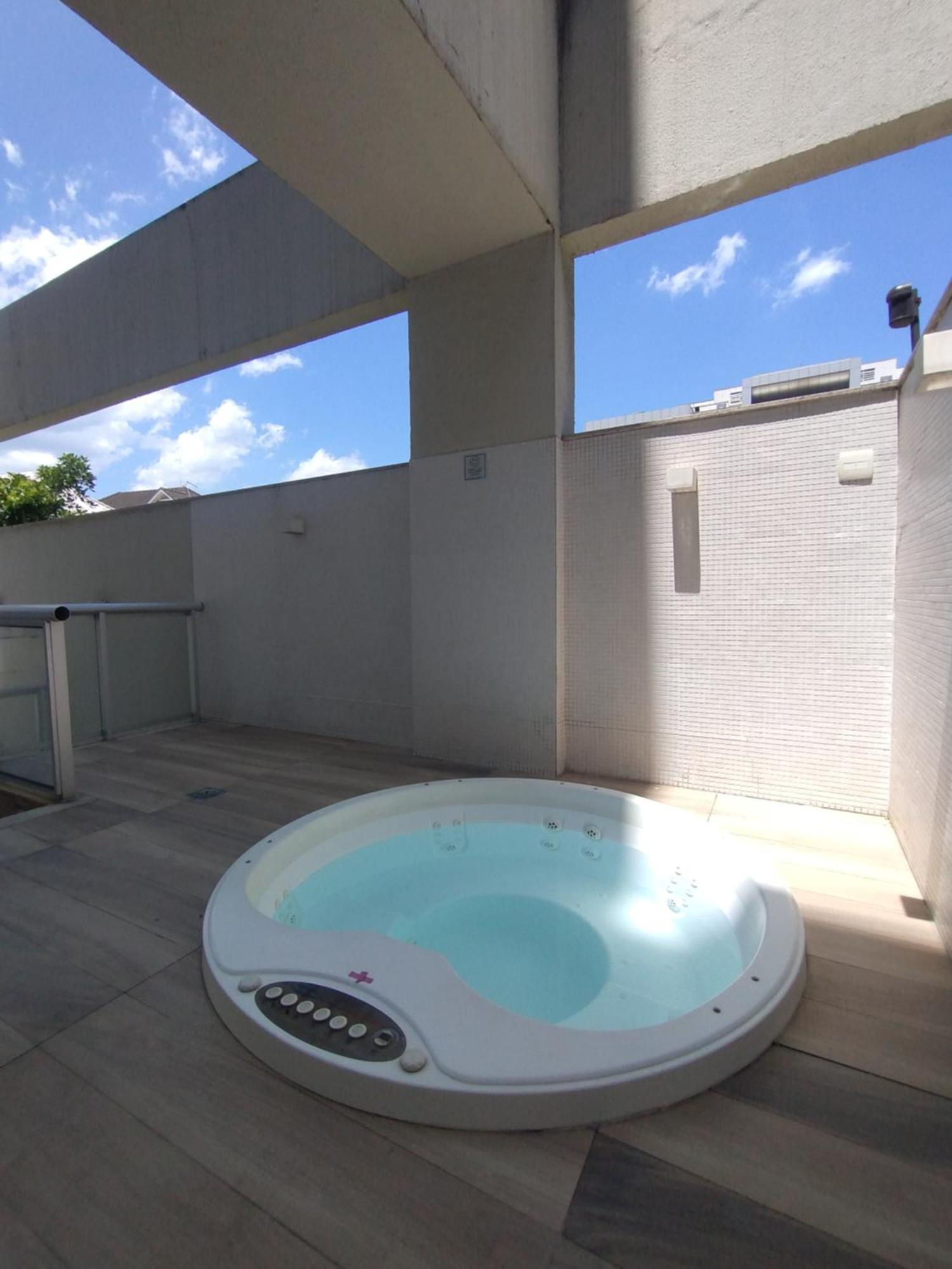 Aparthotel Areia's *