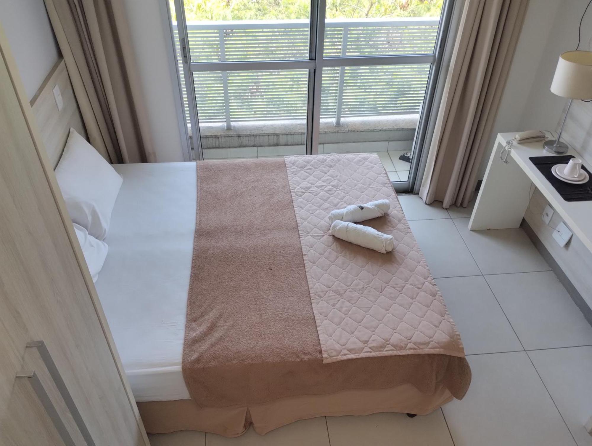 Aparthotel Areia's