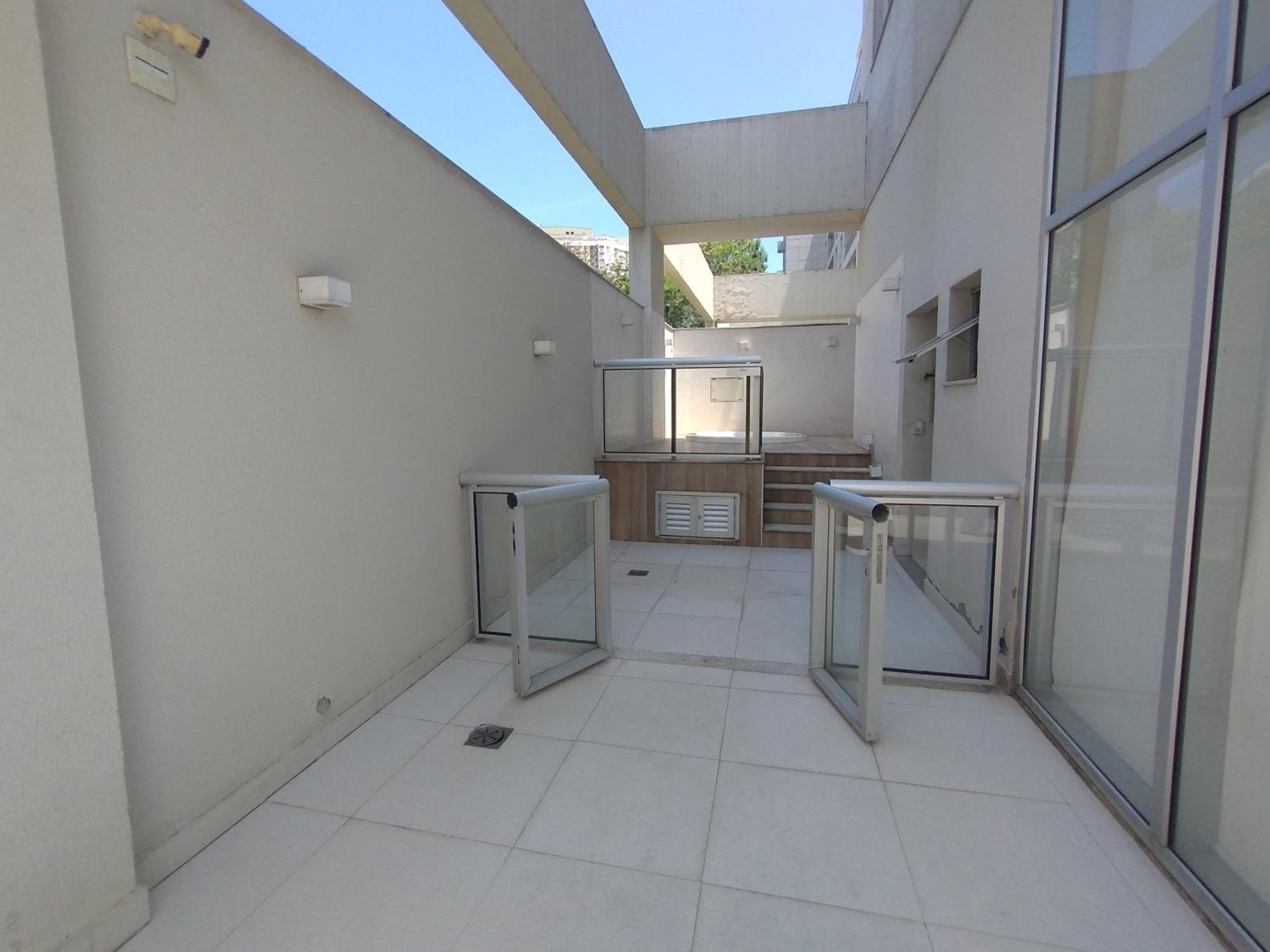 Aparthotel Areia's